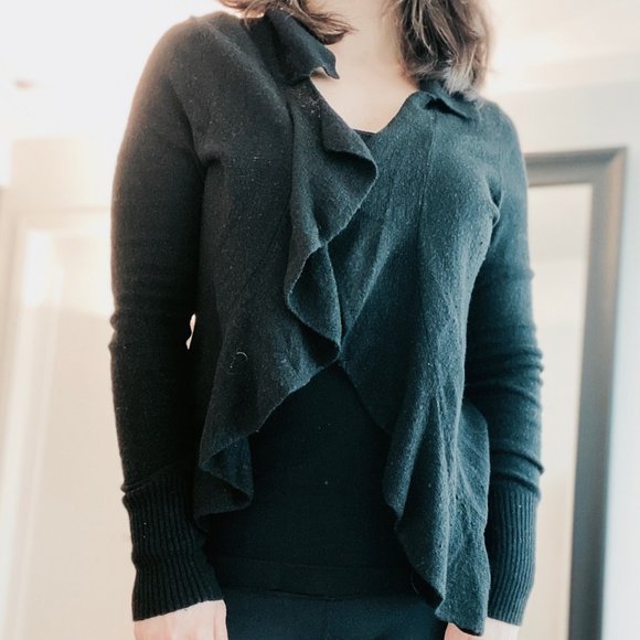 Banana Republic Black Cardigan - Picture 4 of 6
